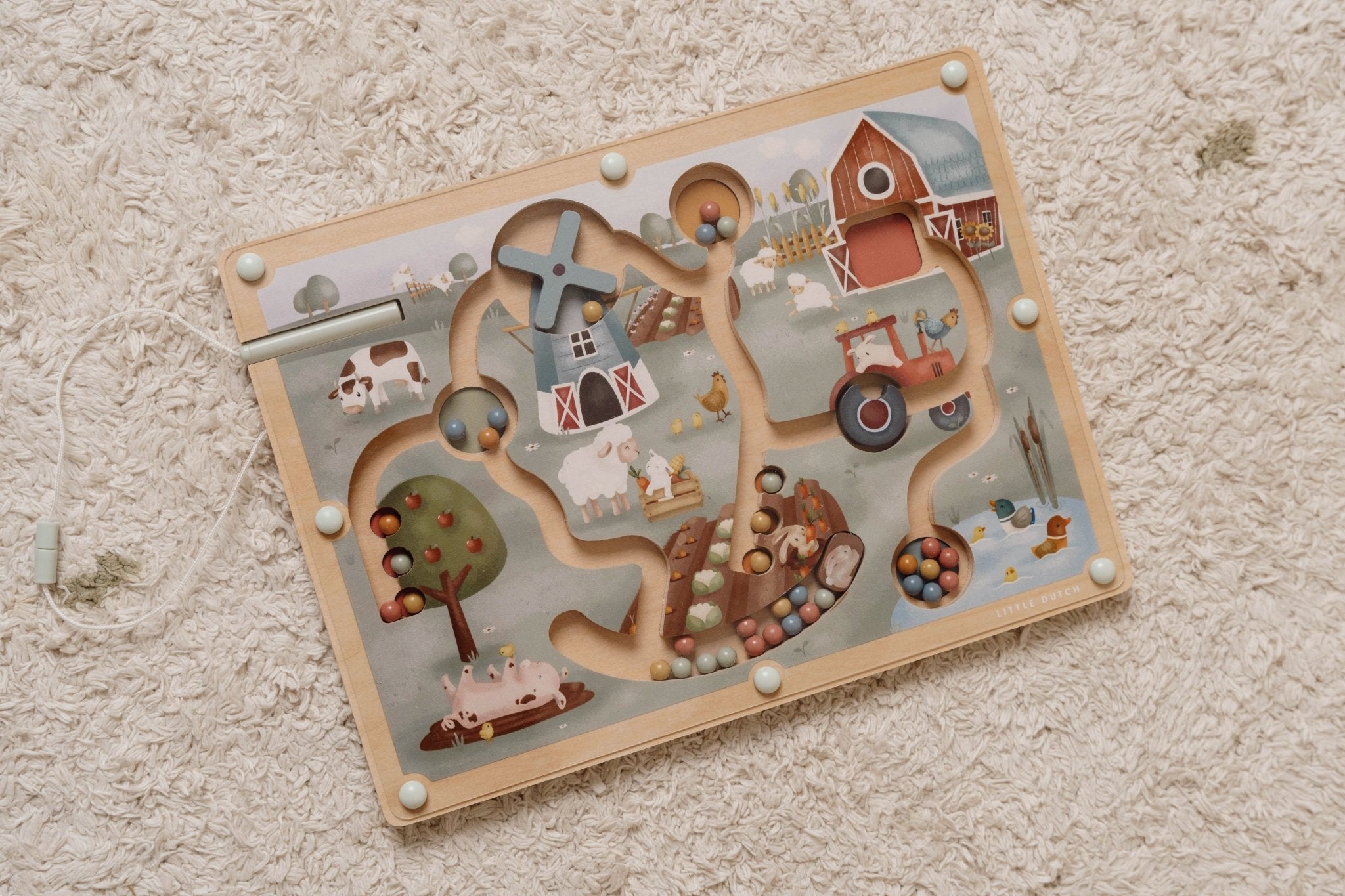 Magnetic Labyrinth Little Farm FSC - Enchanted Toys