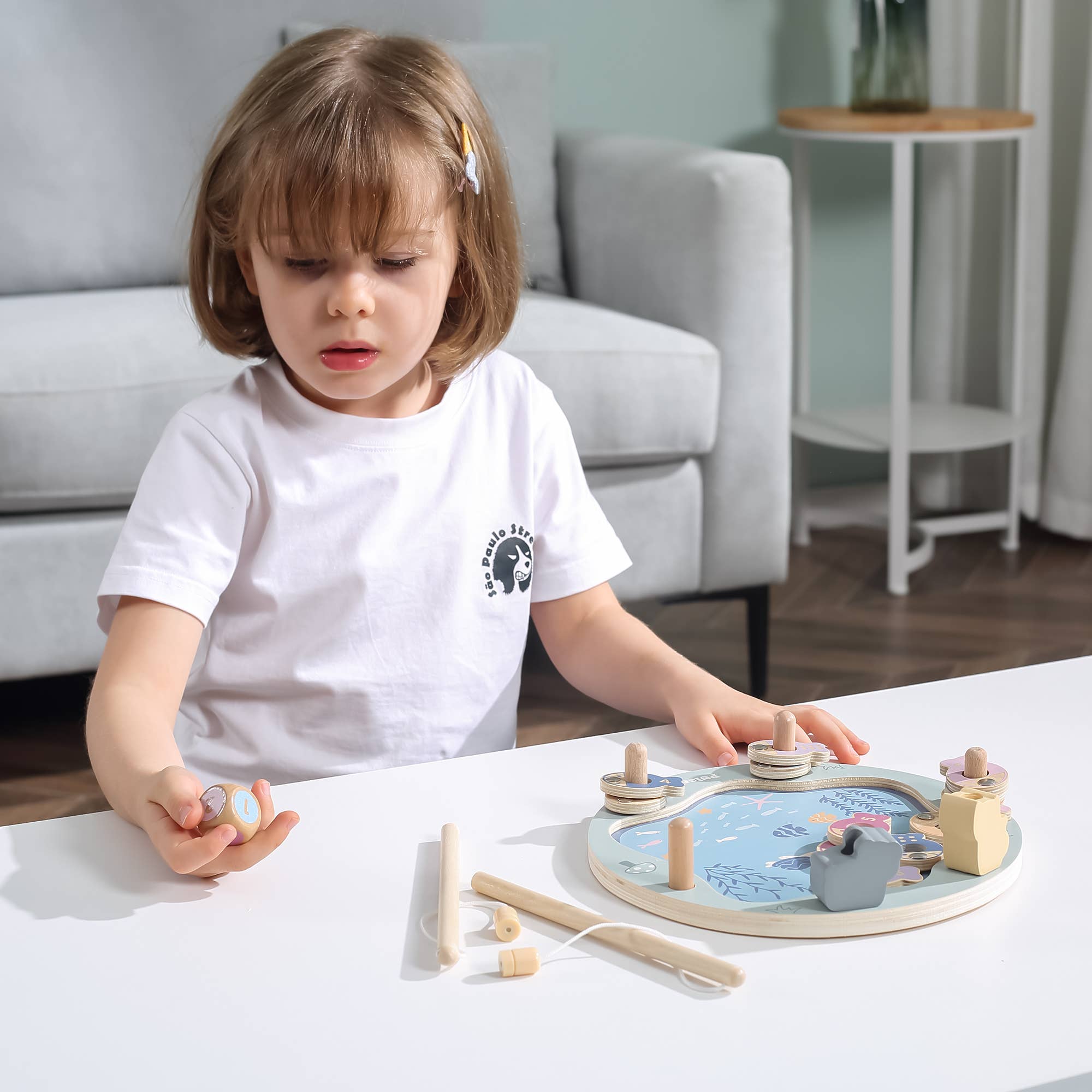 Magnetic Pond Fishing Game - Enchanted Toys